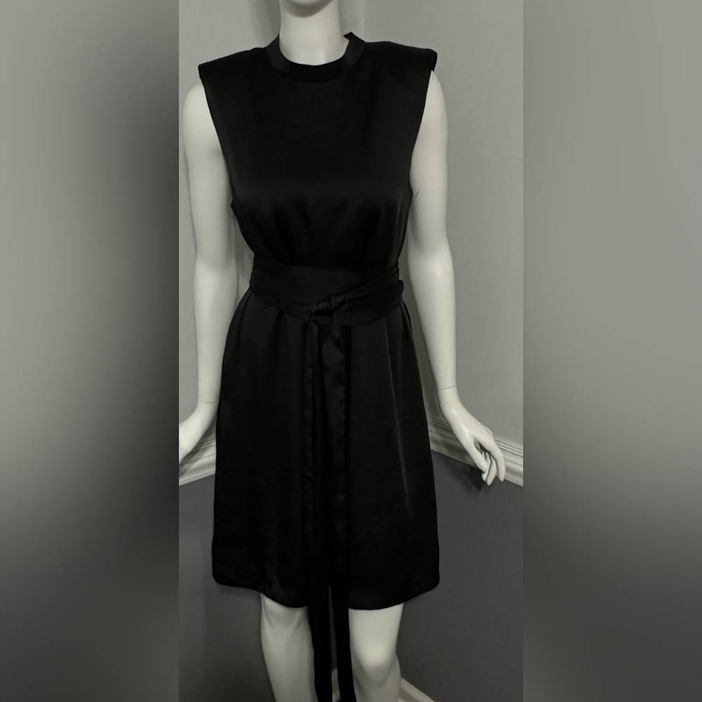 Alexia Admor‎ Brixton Mock Neck Sleeveless Satin Shift Dress Tie Waist Black 4